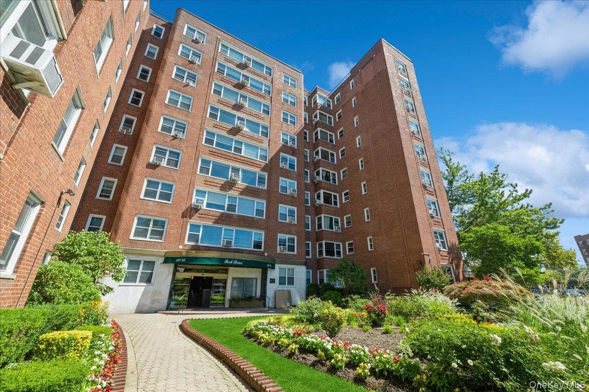 110-45 Queens Boulevard Unit: 312, Forest Hills