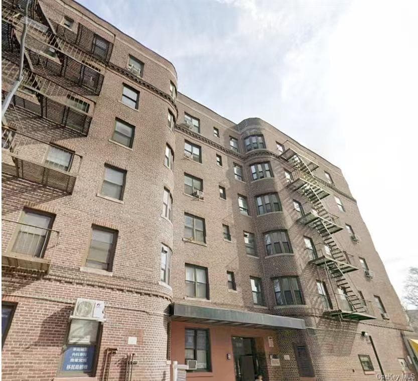 83-06 Vietor Avenue Unit: 5G, Elmhurst