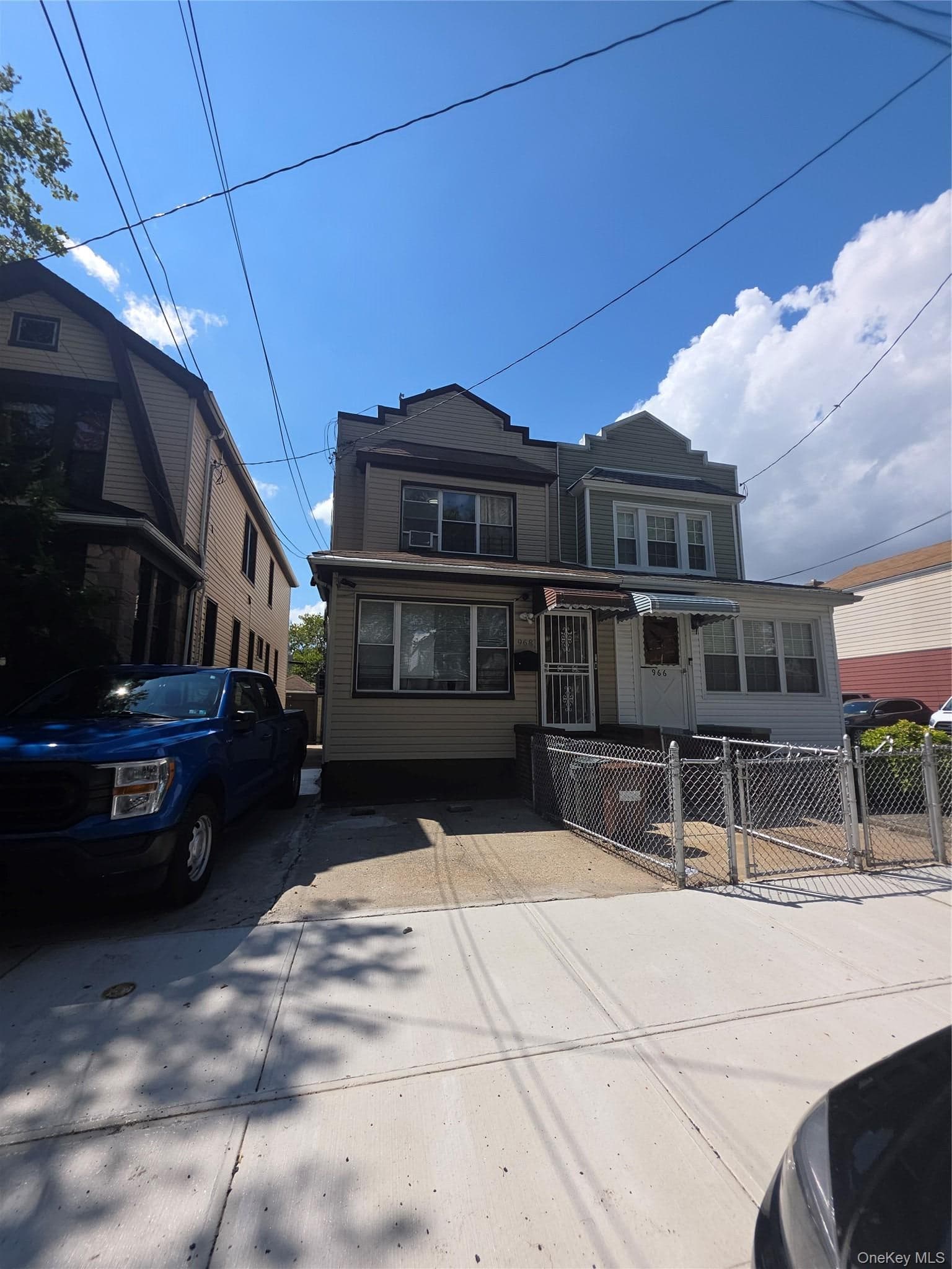 968 Albany Avenue thumbnail 2