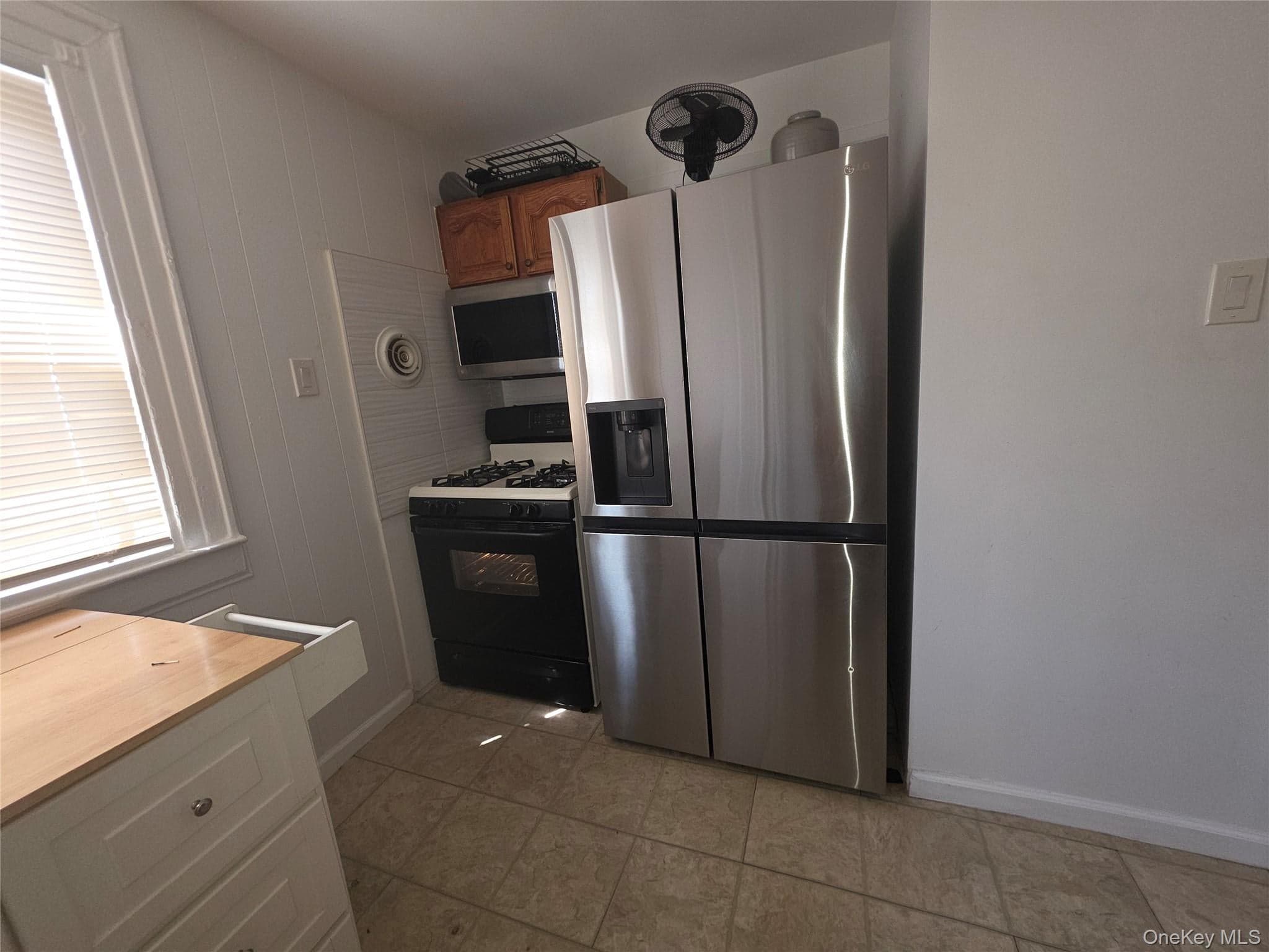 968 Albany Avenue thumbnail 13