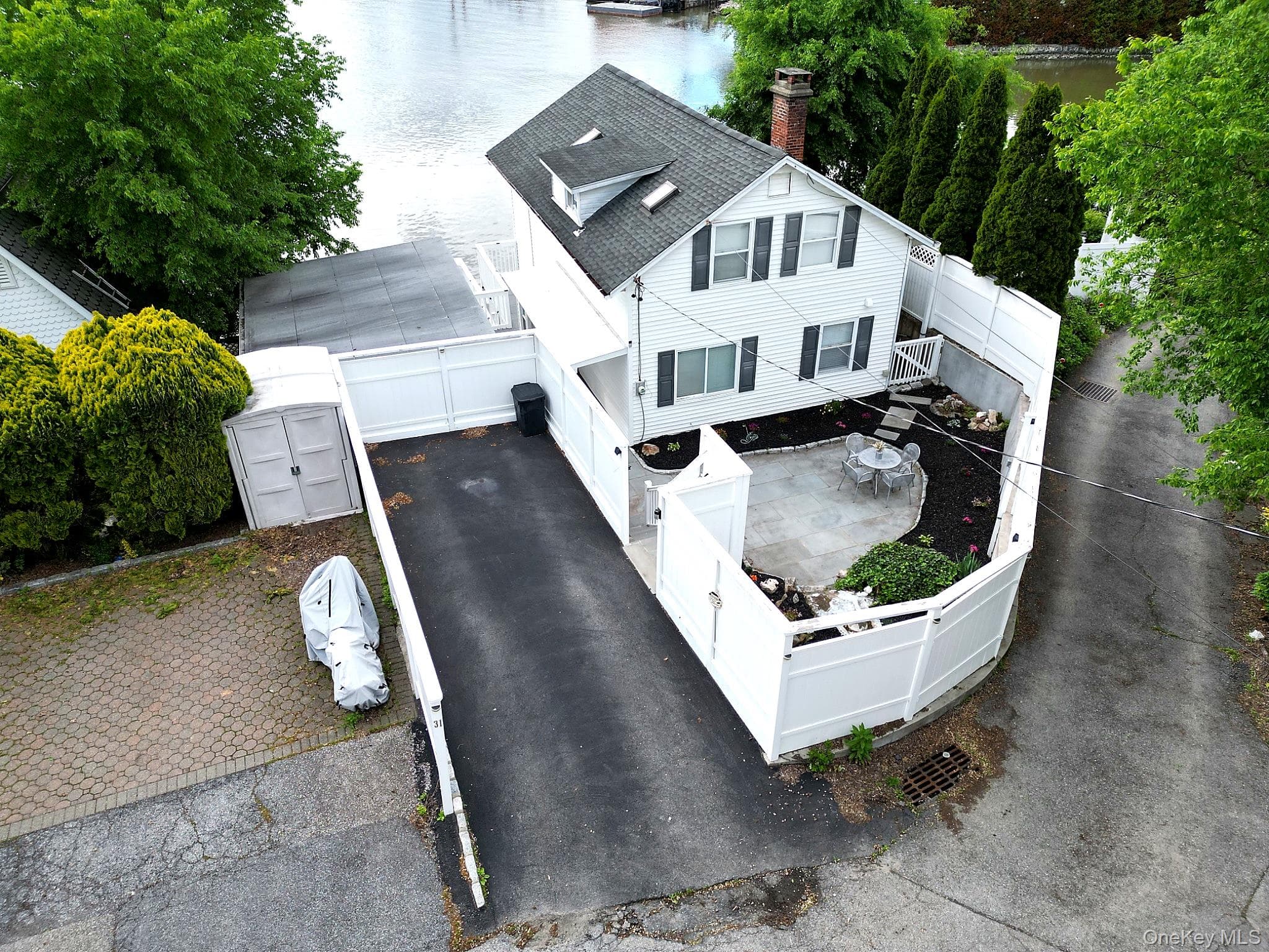31 Wayne Avenue thumbnail 2
