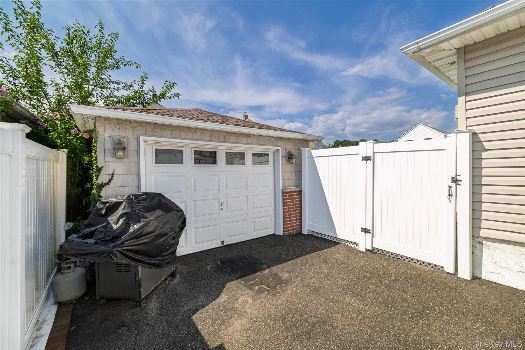 145 Bismark Avenue thumbnail 18