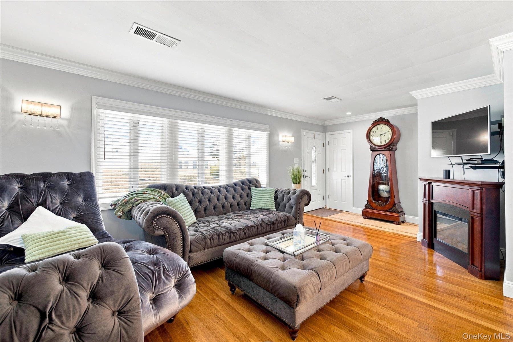 145 Bismark Avenue thumbnail 4