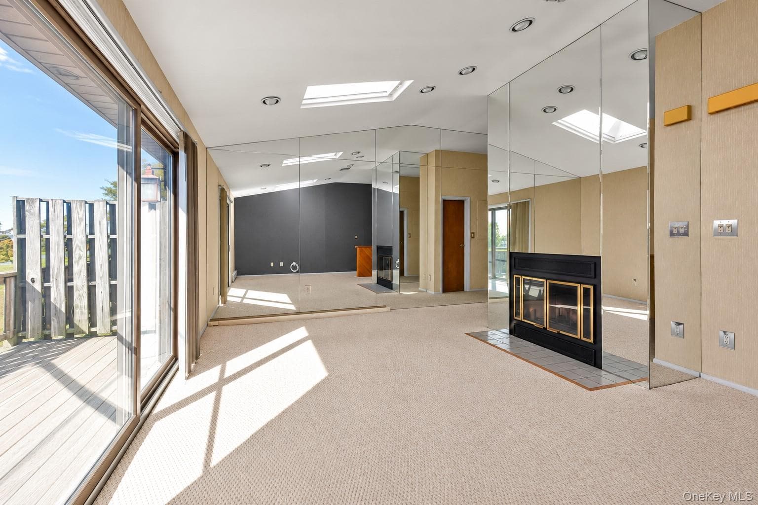 1 Anchorage WAY Unit: 1208 thumbnail 7