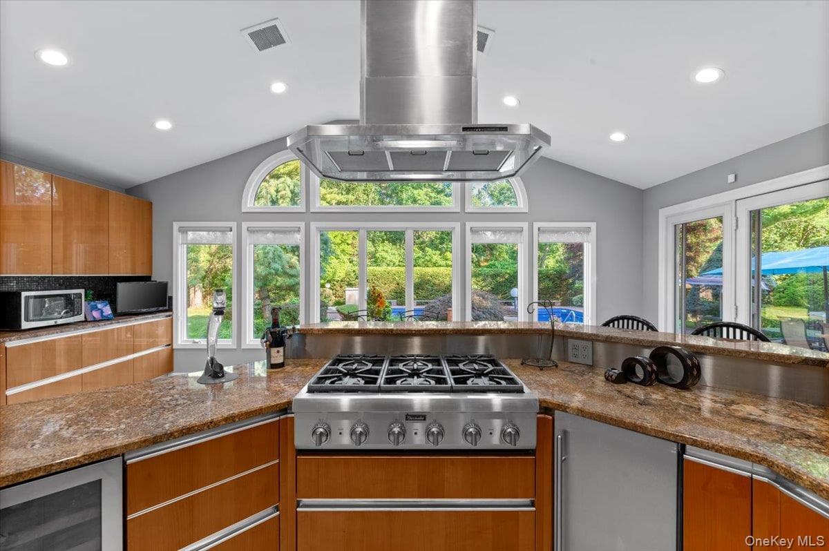 76 Wildwood Drive thumbnail 14
