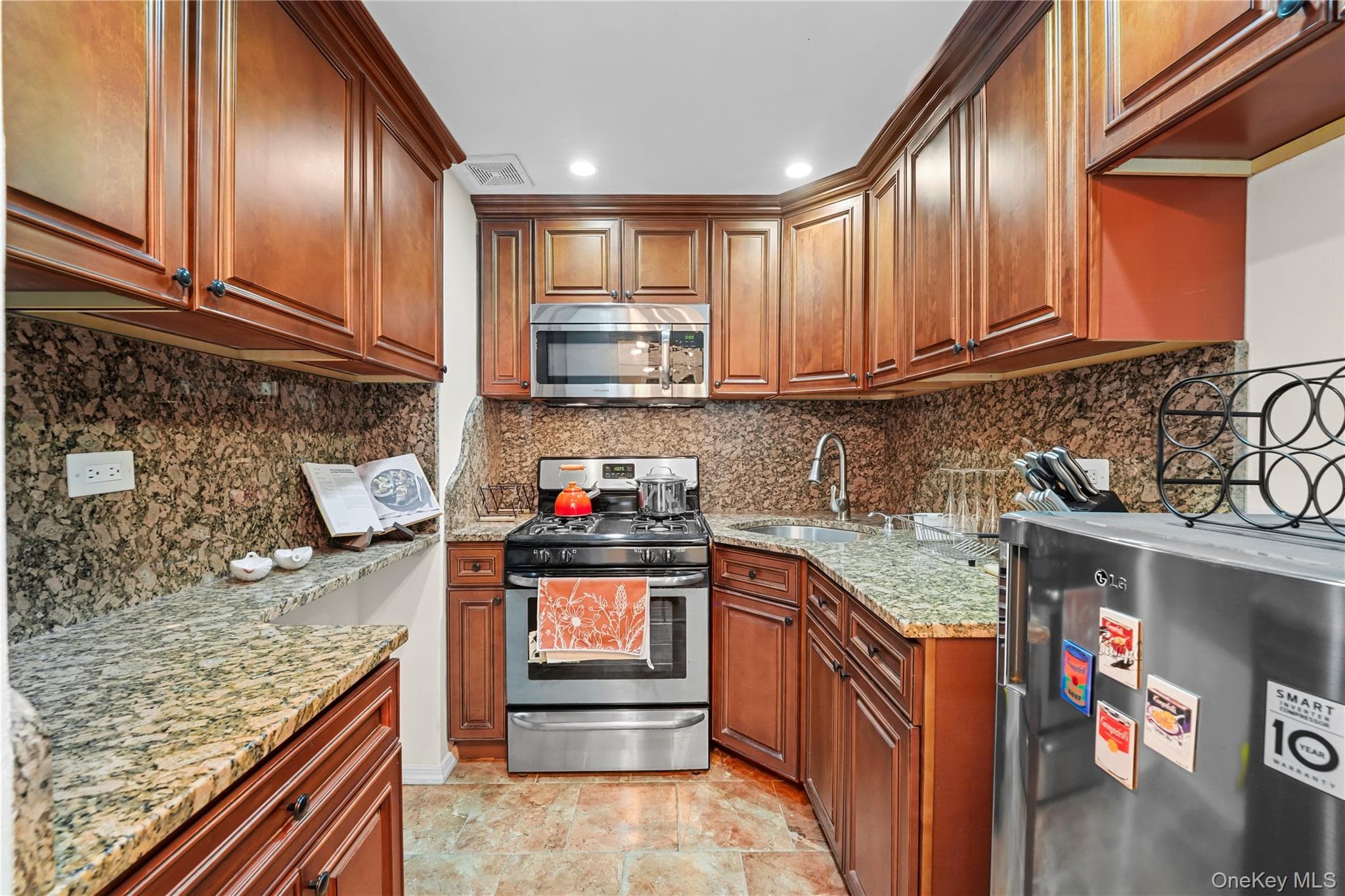 81-11 45th Avenue Unit: 3V thumbnail 3