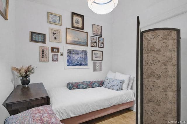 584 Sterling Place thumbnail 3