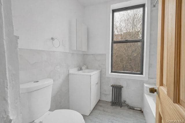 584 Sterling Place thumbnail 15