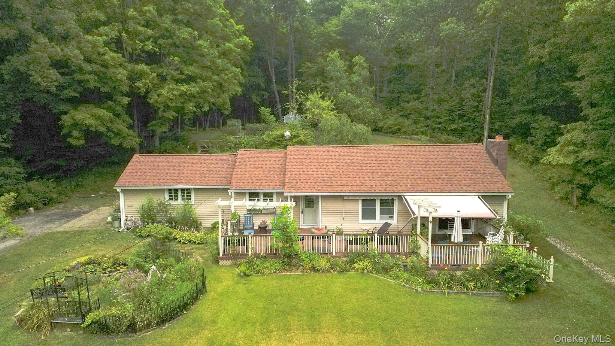 408 Field Road thumbnail 3