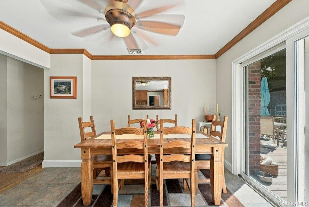 985 Silver Colt Road thumbnail 14