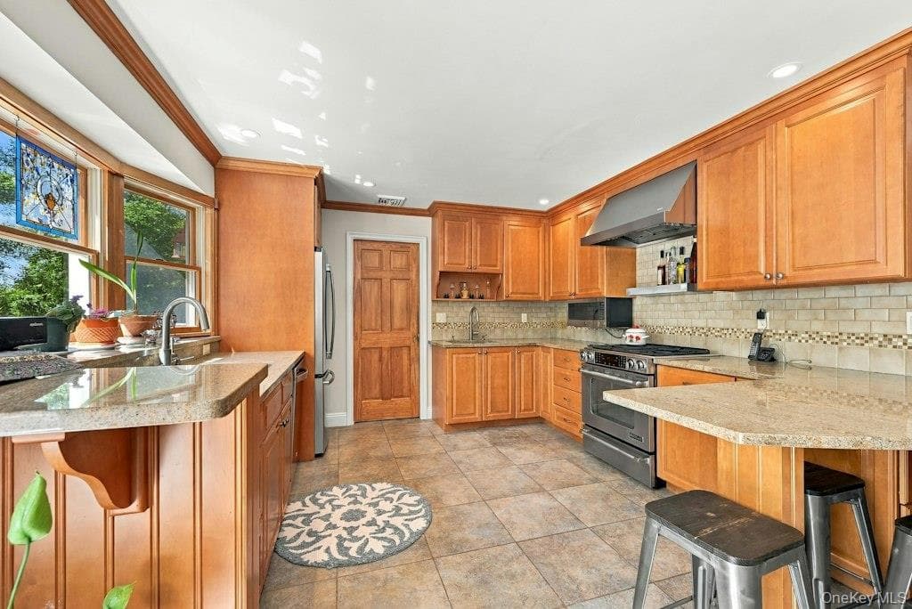 985 Silver Colt Road thumbnail 11