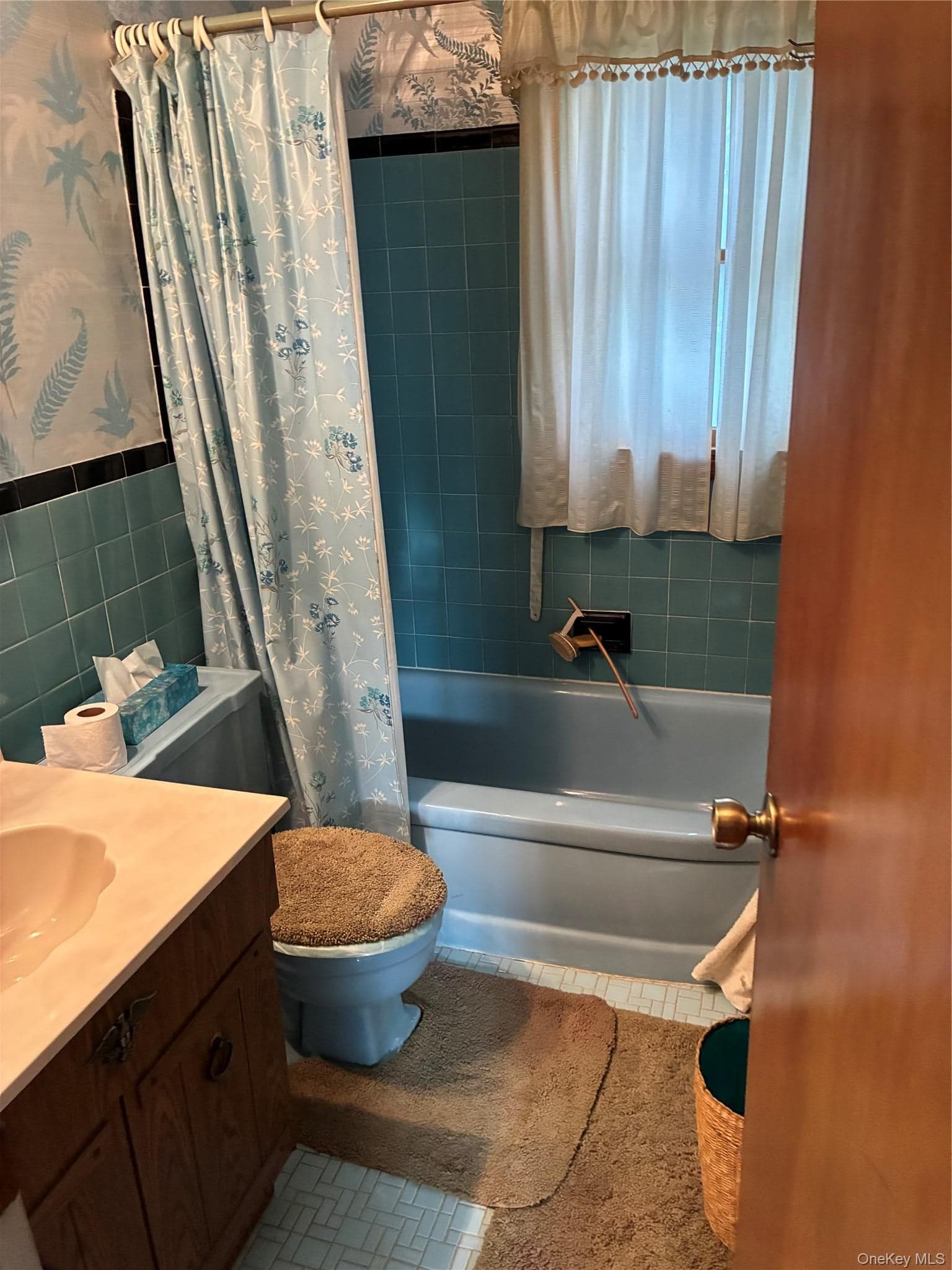 933 Maple Lane thumbnail 4