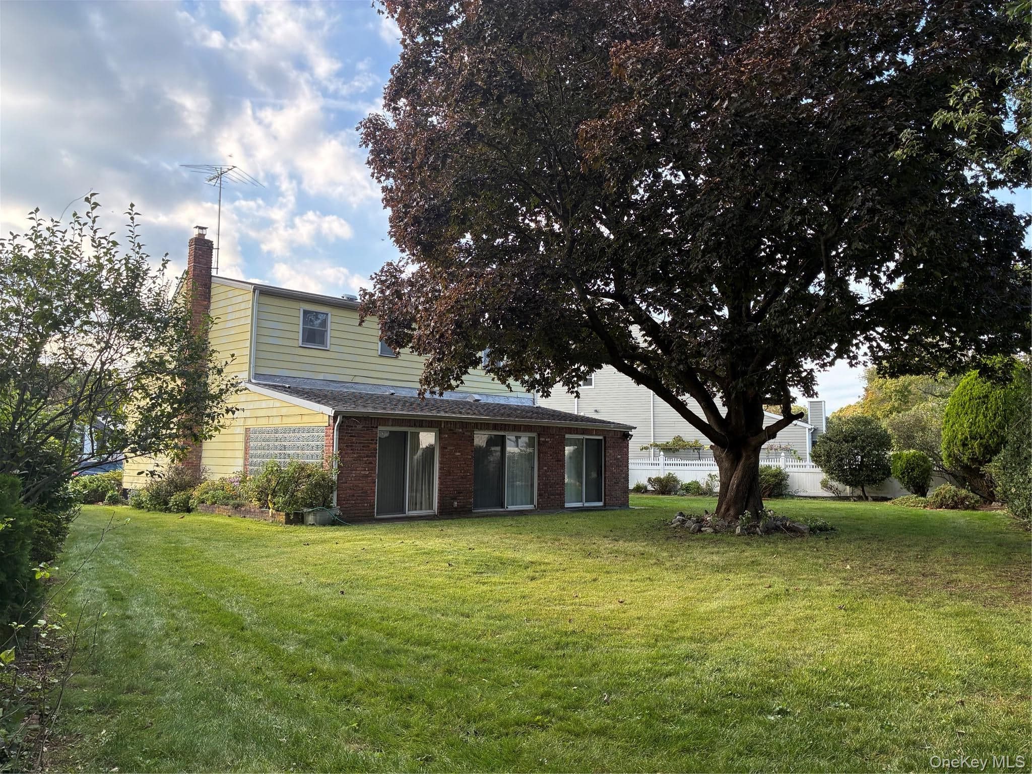 933 Maple Lane thumbnail 15