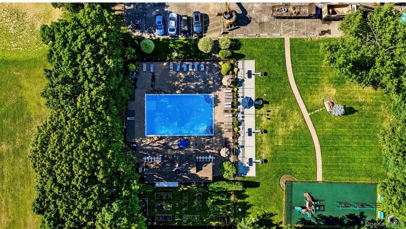 460 Old Town Road Unit: 11I thumbnail 2