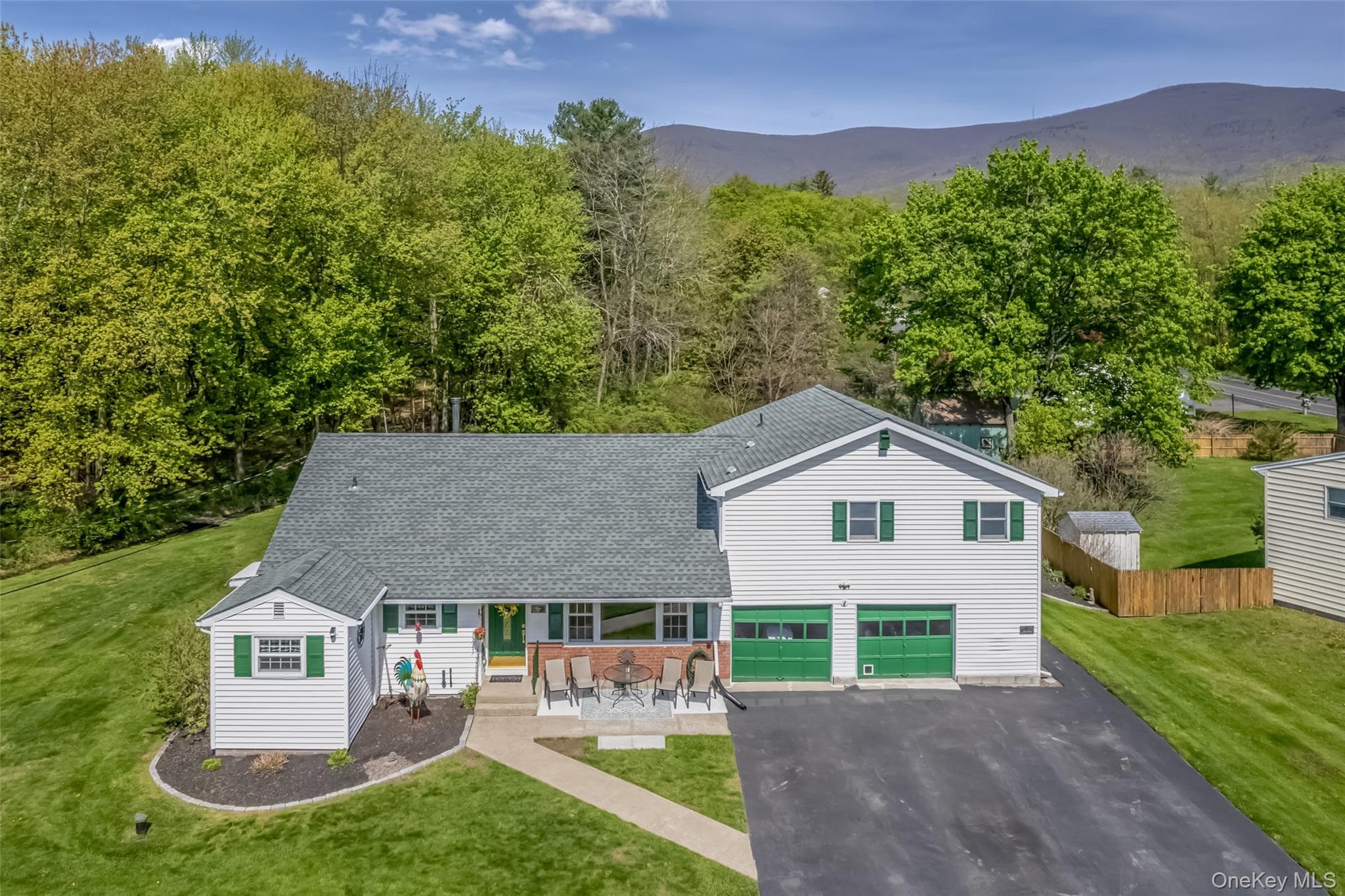 110 Cottontail Lane, Woodstock