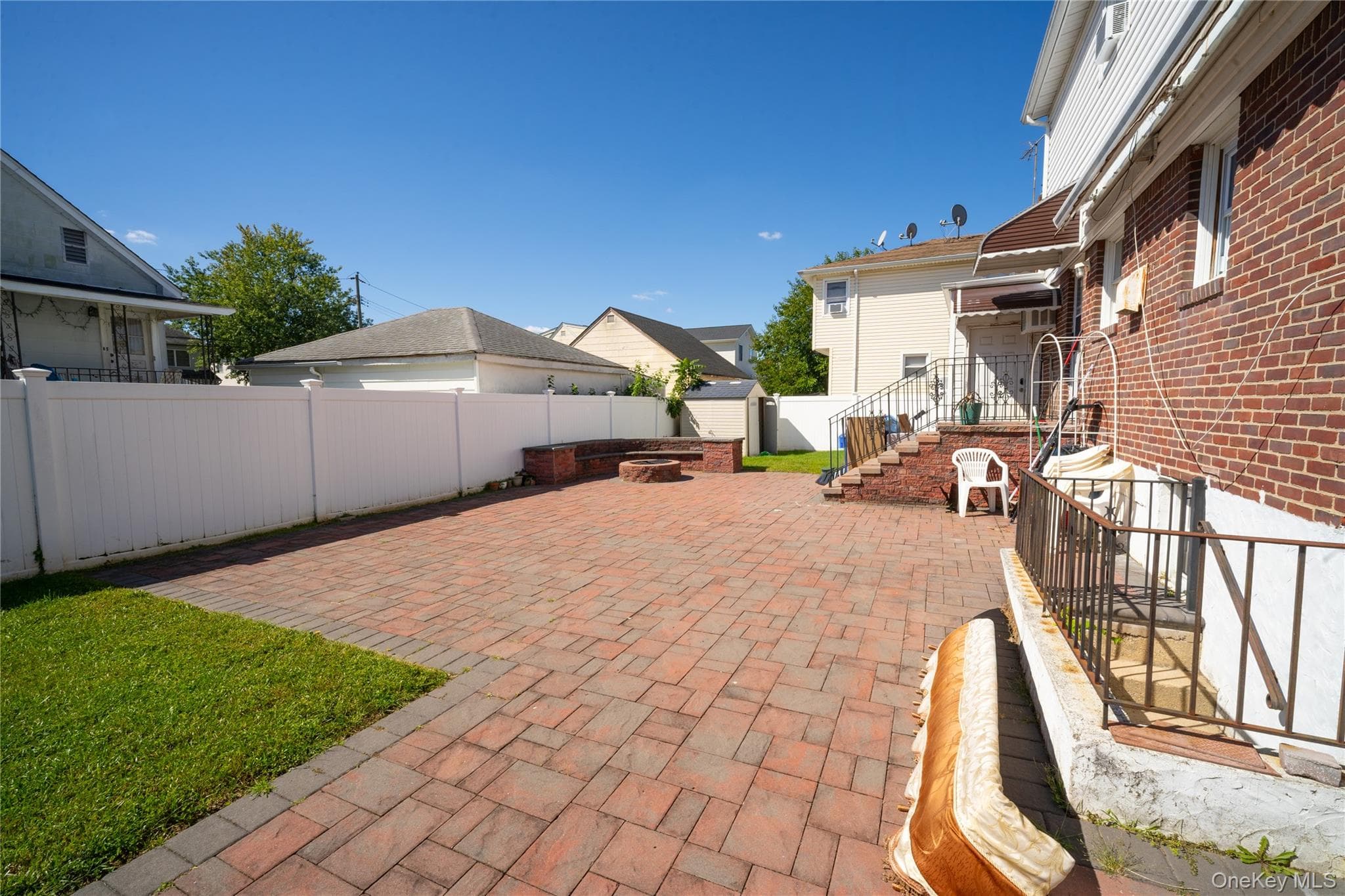 1309 Globe Avenue thumbnail 5