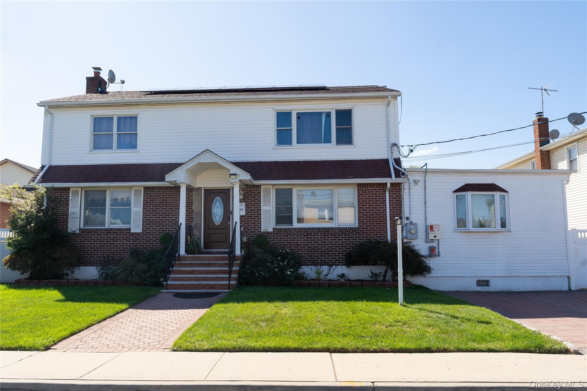 1309 Globe Avenue photo 1