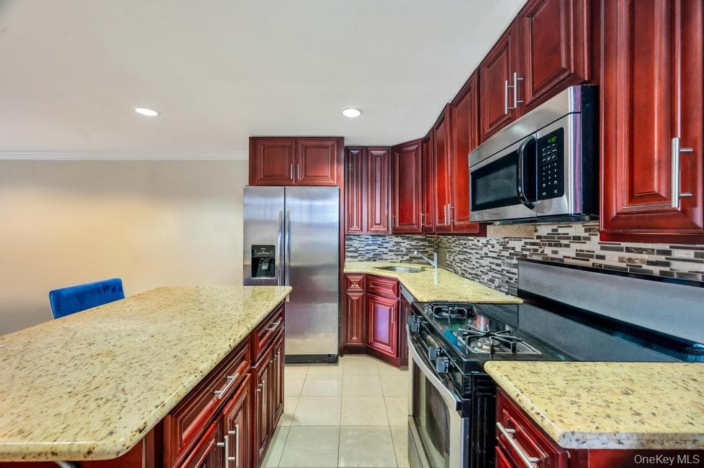 1536 E 51st Street thumbnail 10