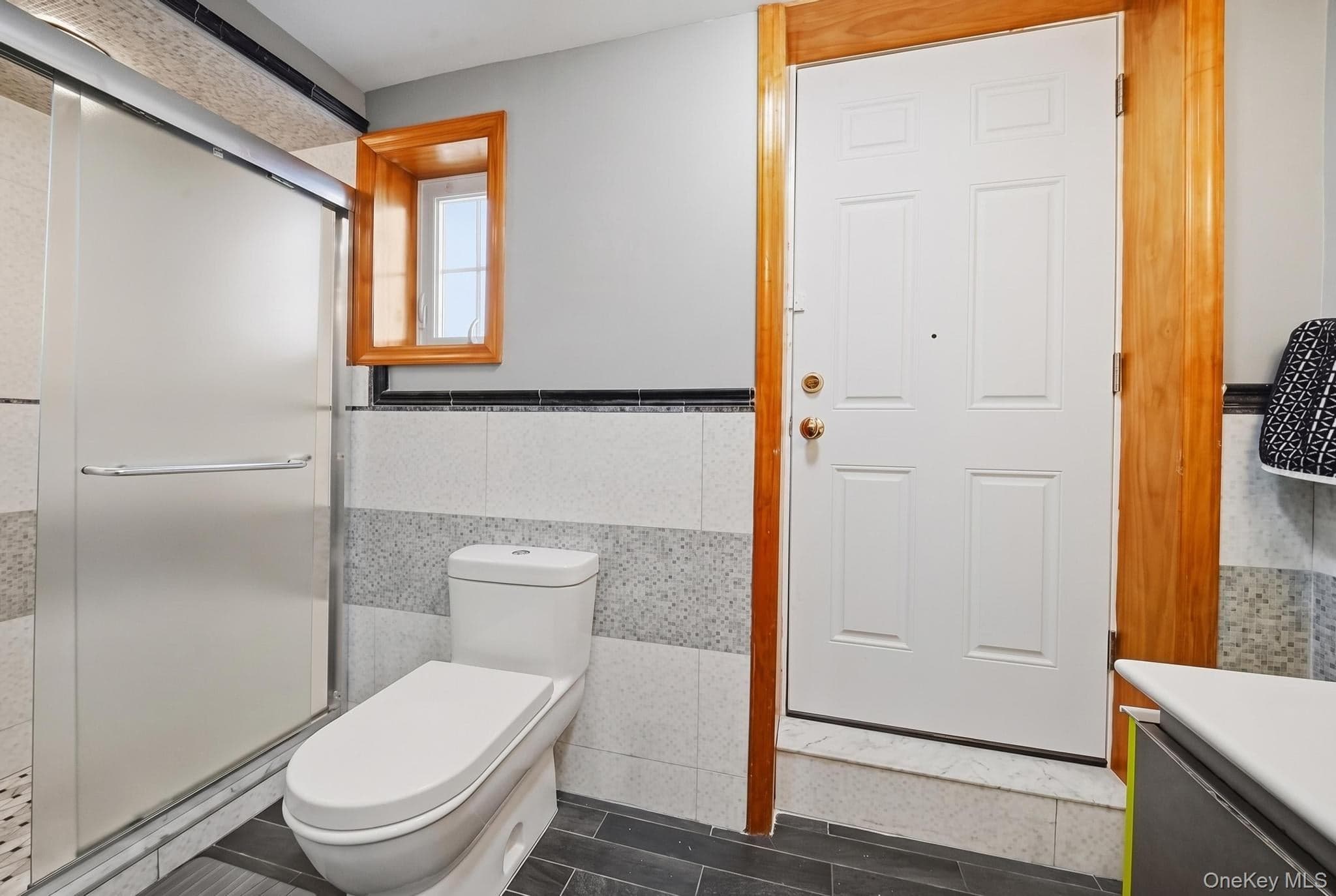 2624 Flower Street thumbnail 29