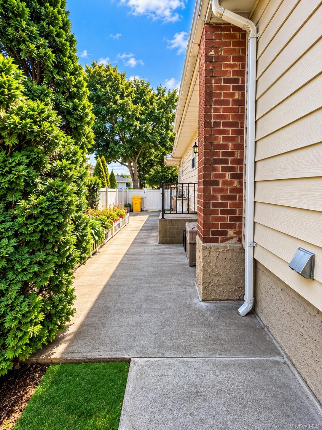 94 Massapequa Avenue thumbnail 28