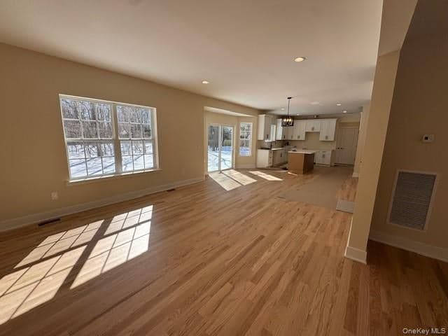 2384 A N/C Walnut Avenue thumbnail 11