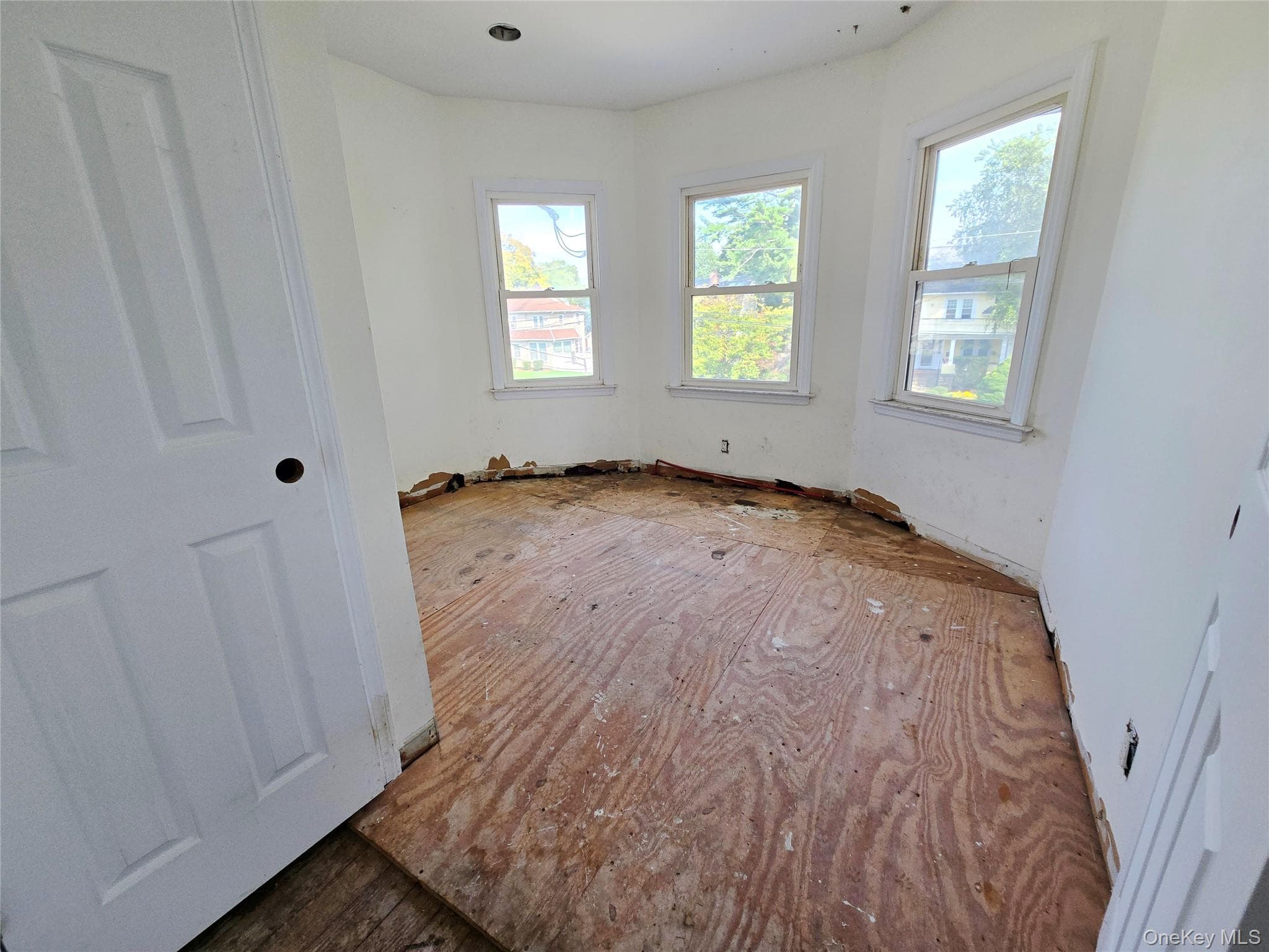 302 Locust Avenue thumbnail 15