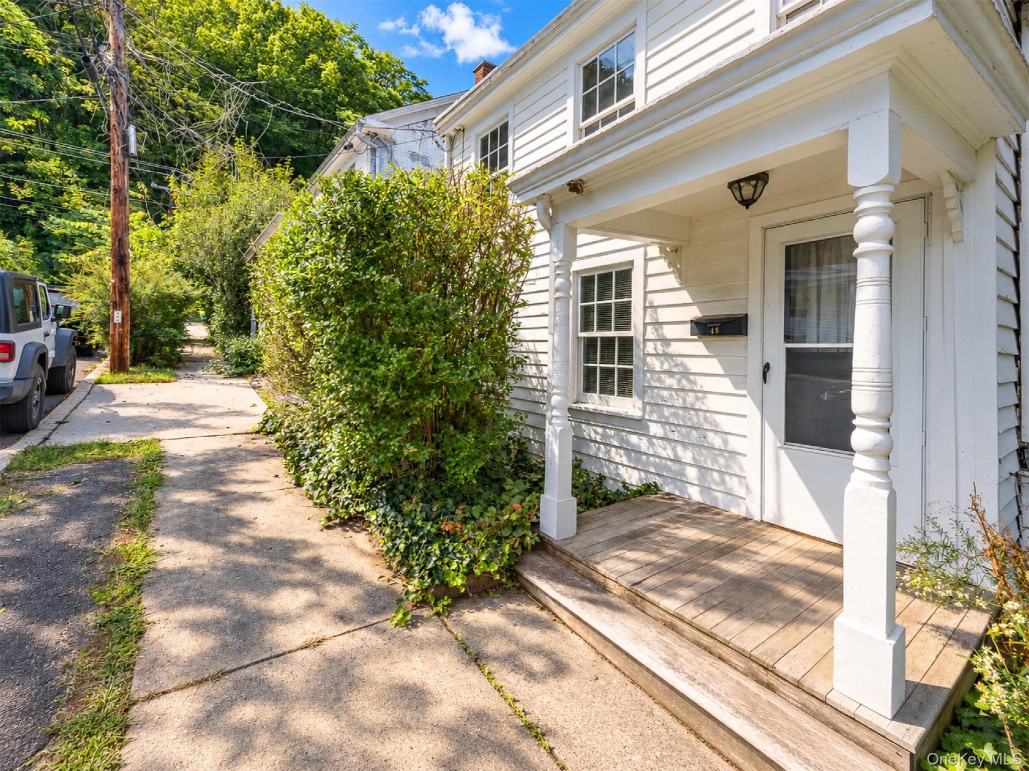 48 Tompkins Street thumbnail 2