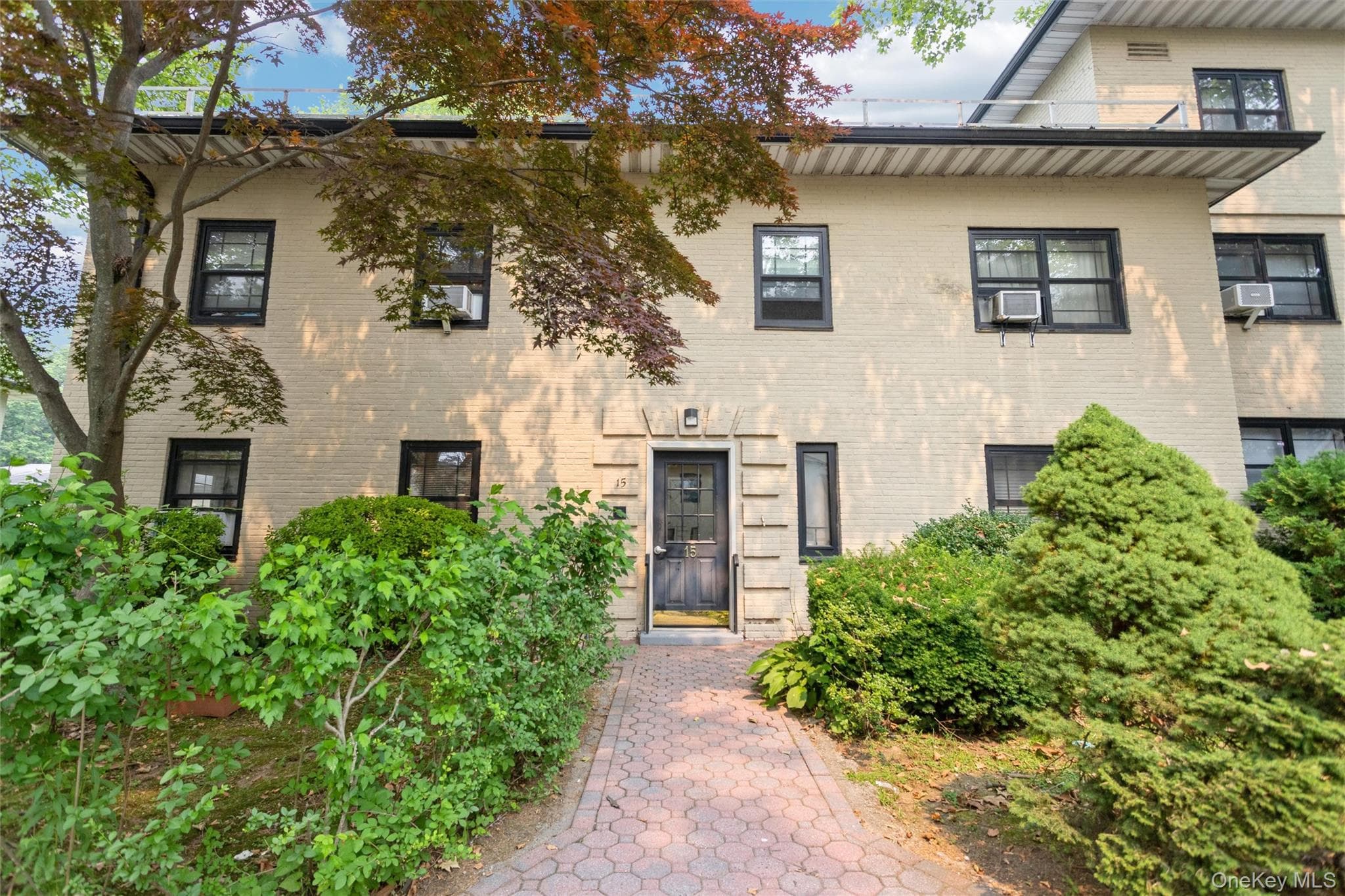 15 Field End Lane Unit: A-1 & A-21, Eastchester