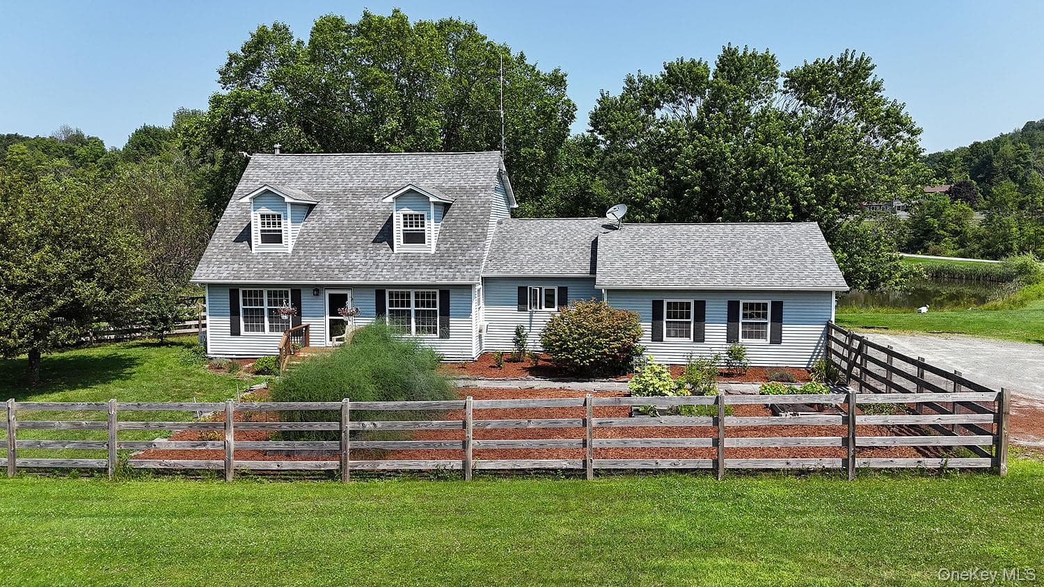59 Delaware Drive thumbnail 3