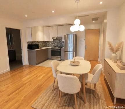 4223 Parsons Boulevard Unit: 5D thumbnail 2
