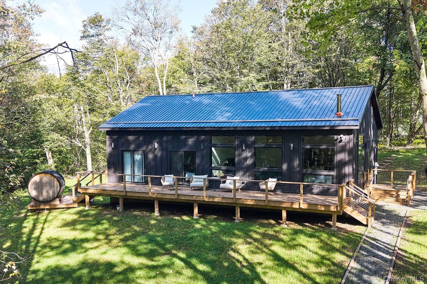 377 Hubert Road thumbnail 25