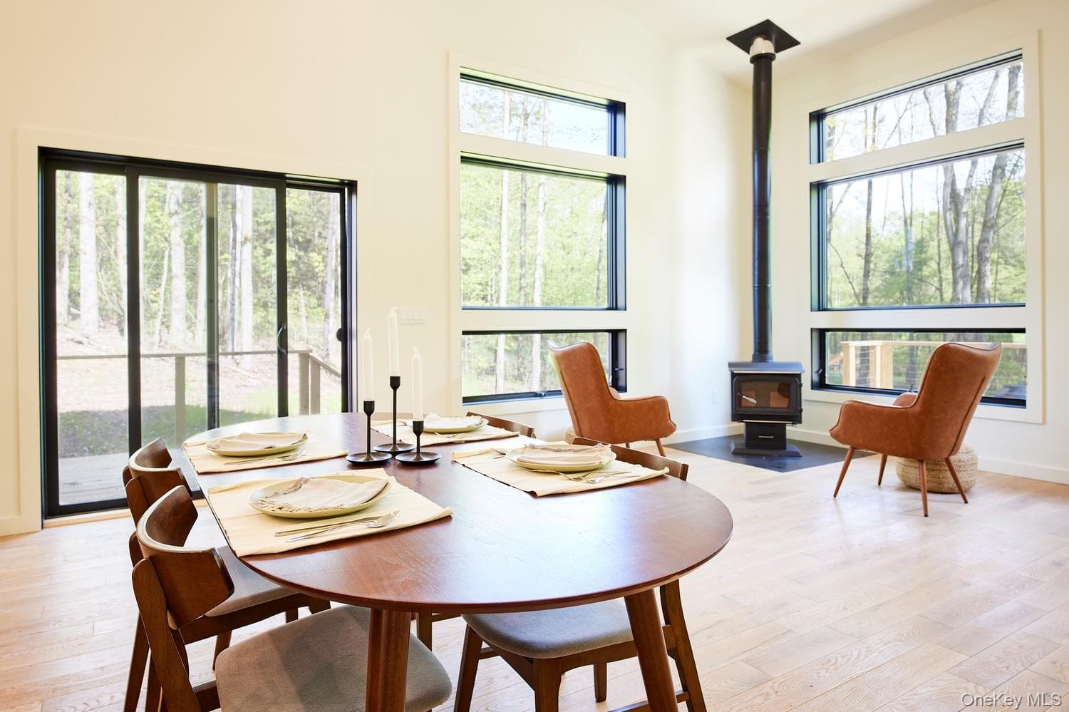 377 Hubert Road thumbnail 8