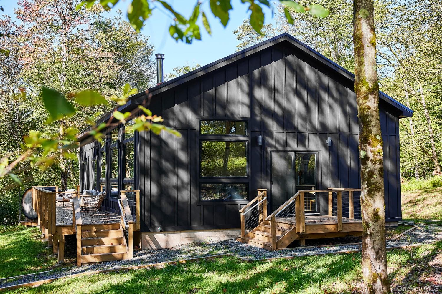 377 Hubert Road thumbnail 2
