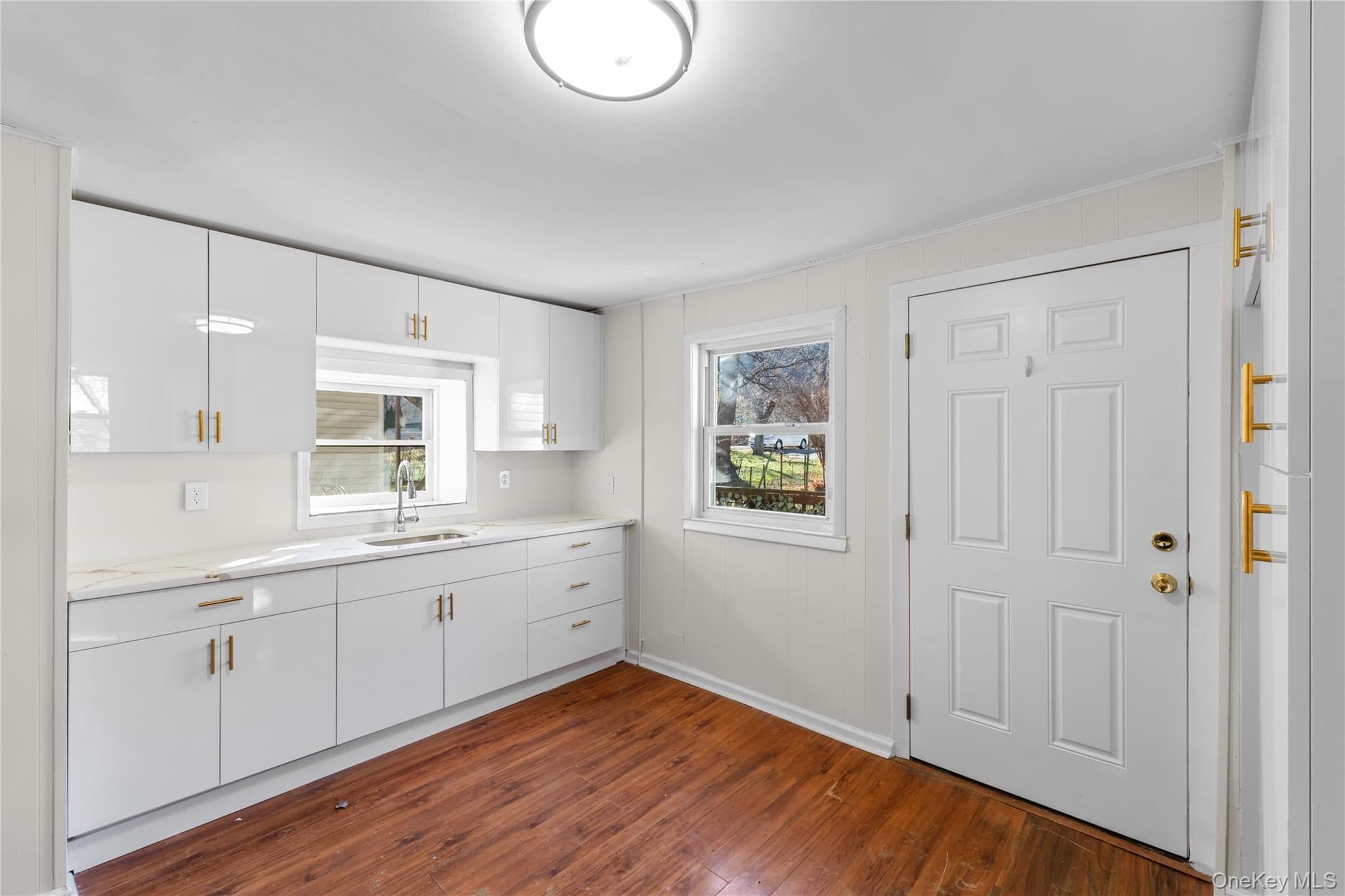 54 Hudson Avenue thumbnail 5
