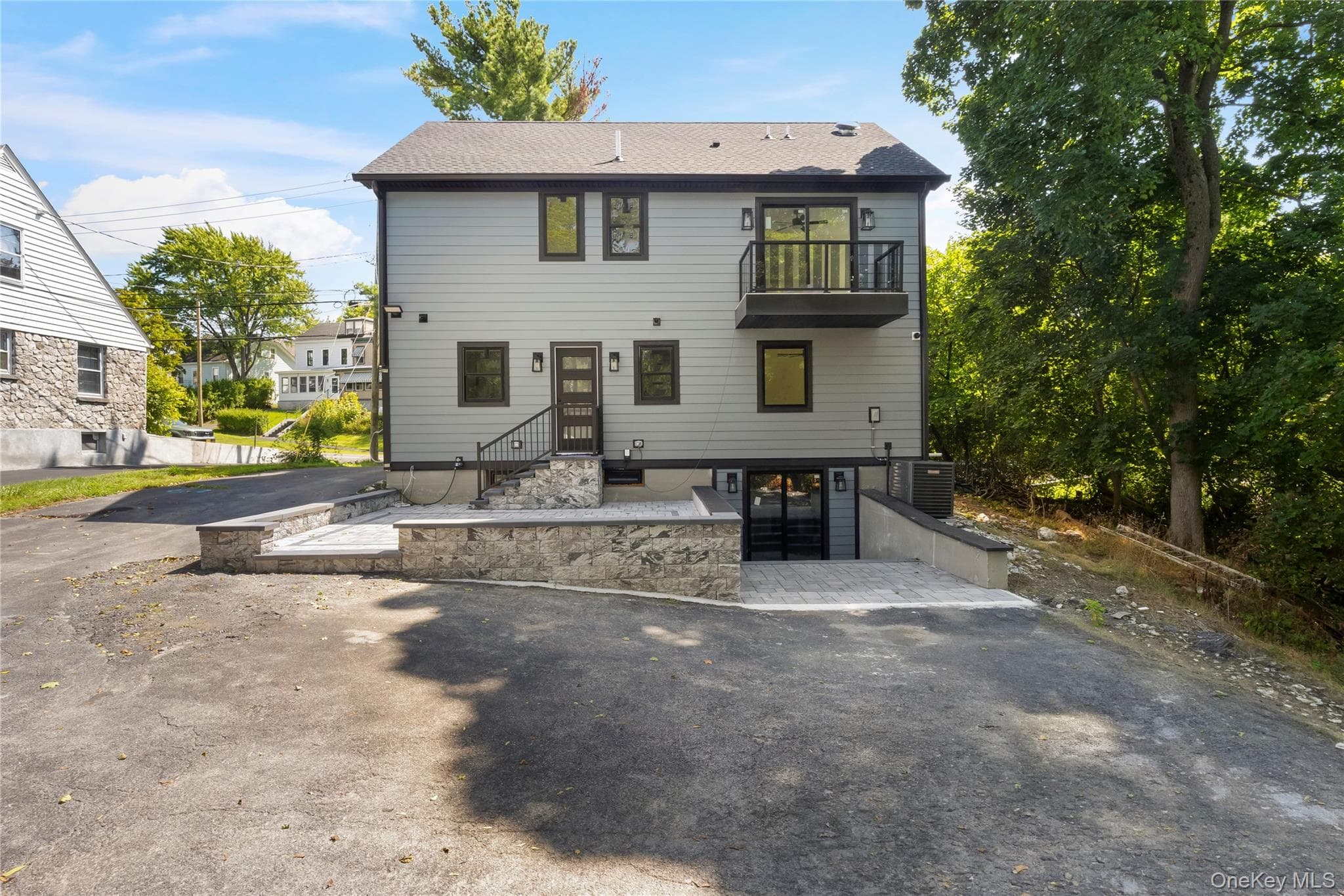 35 Harry Howard Avenue thumbnail 34