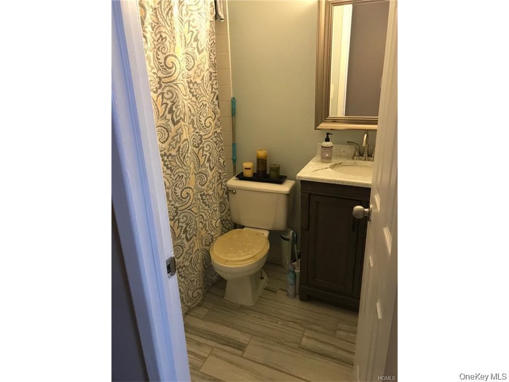 2226 Norton Avenue thumbnail 40