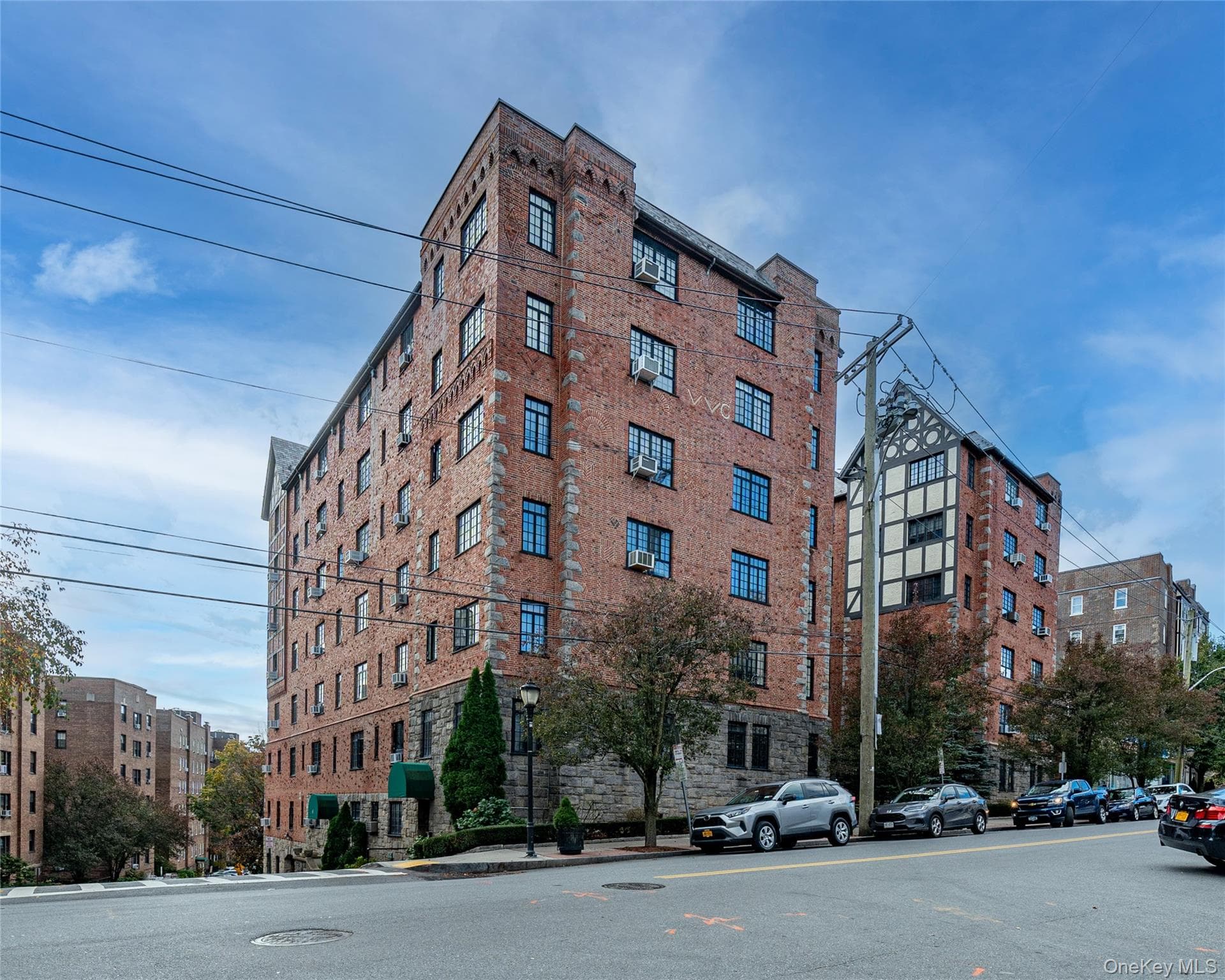 45 Pondfield Road Unit: 1G, Bronxville