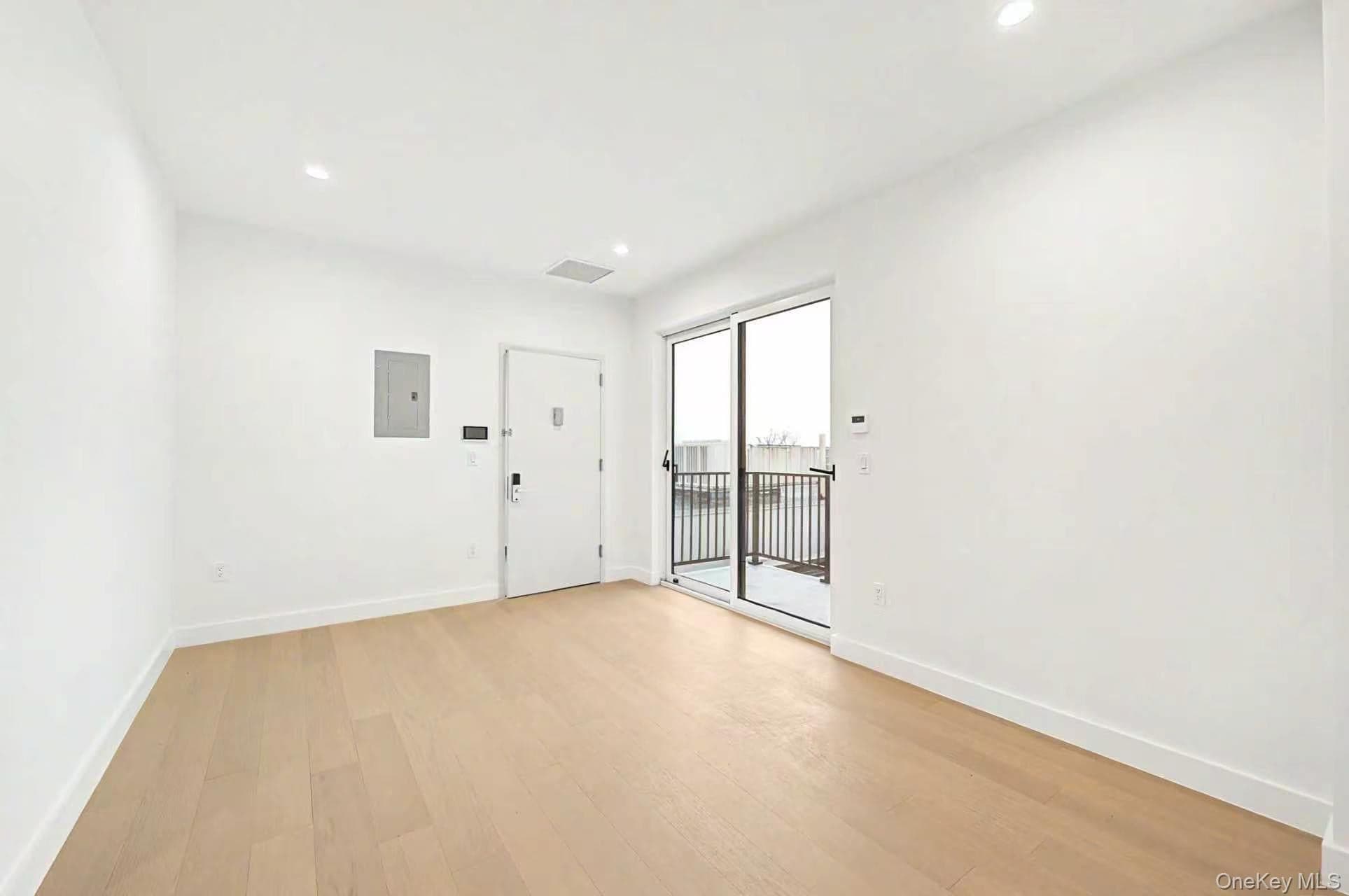 150-02 Northern Boulevard Unit: 3J thumbnail 6