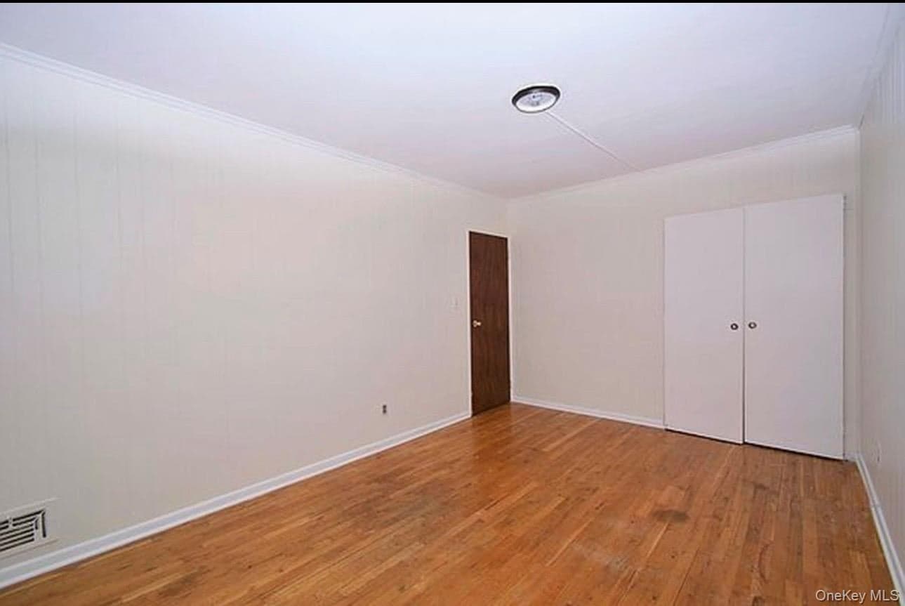 980 Jerome Street thumbnail 14