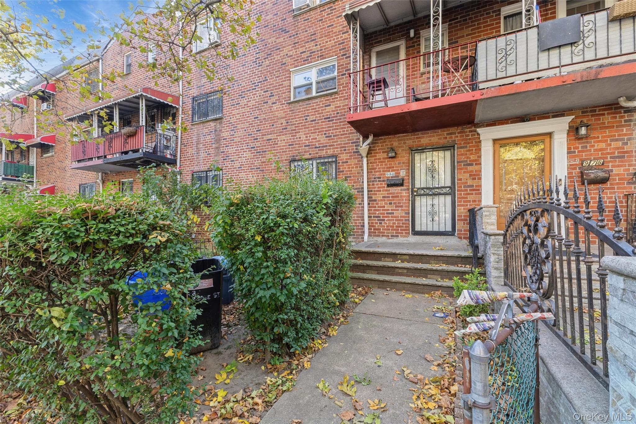 980 Jerome Street photo 1