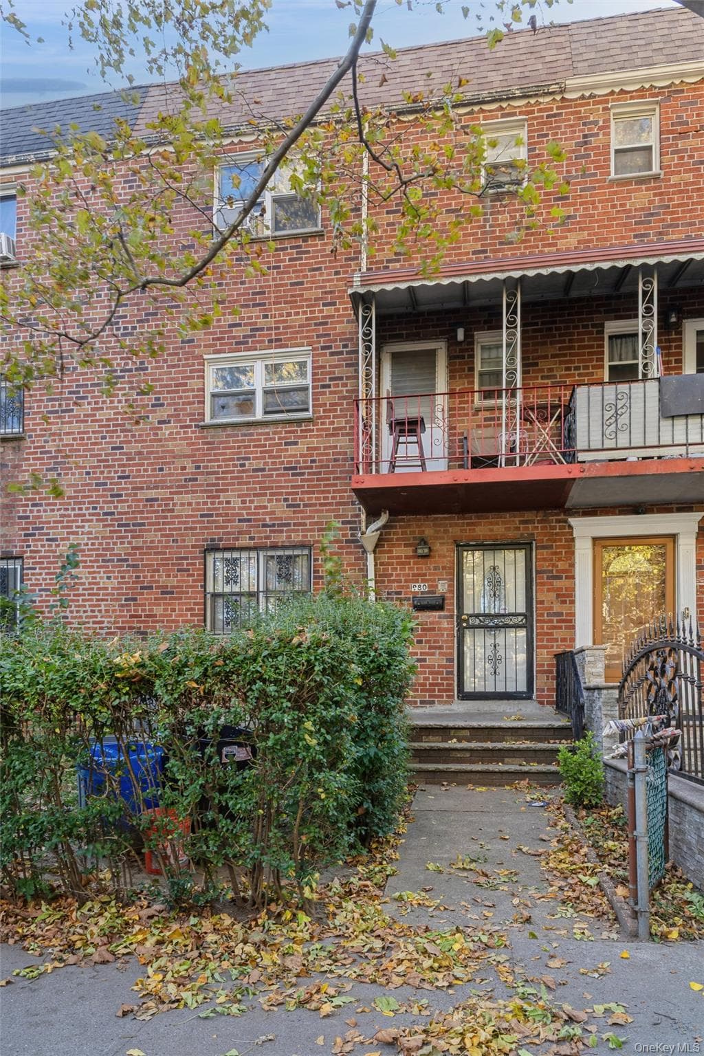 980 Jerome Street thumbnail 2