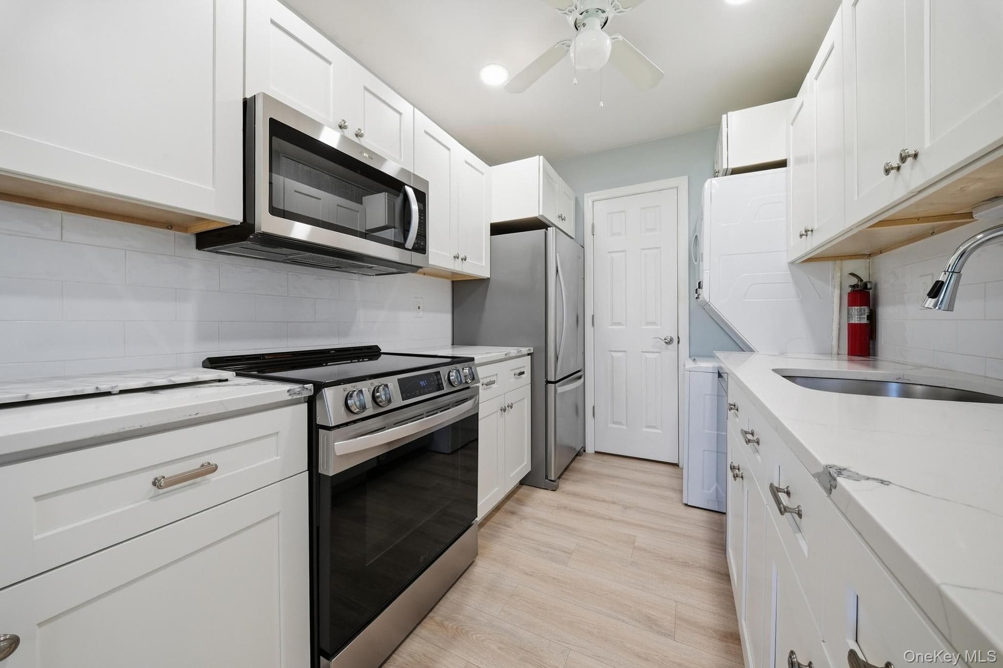 1101 Cabot Court thumbnail 6