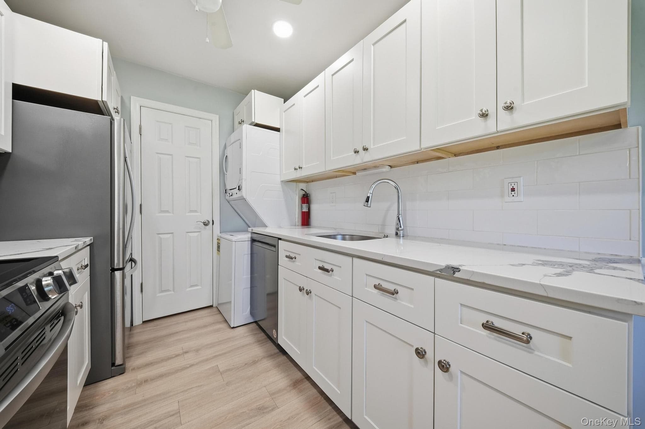 1101 Cabot Court thumbnail 7