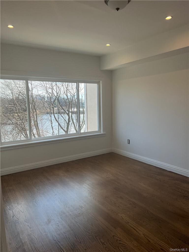 240-250 Pelham Road thumbnail 16