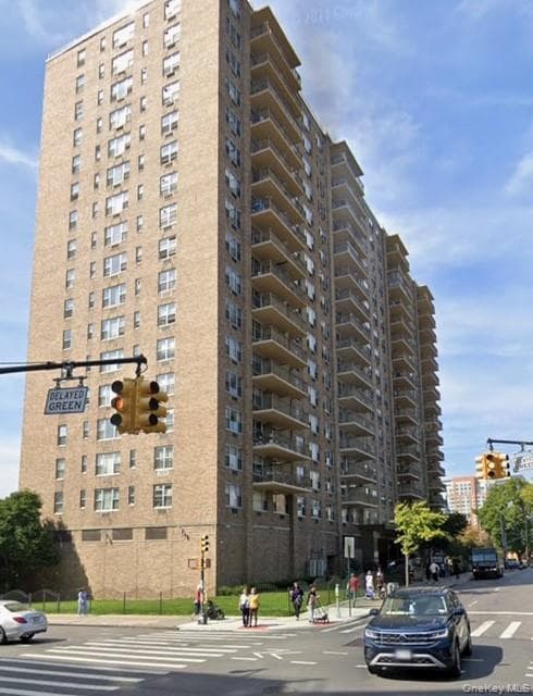 4140 Union Street Unit: 18J, Flushing