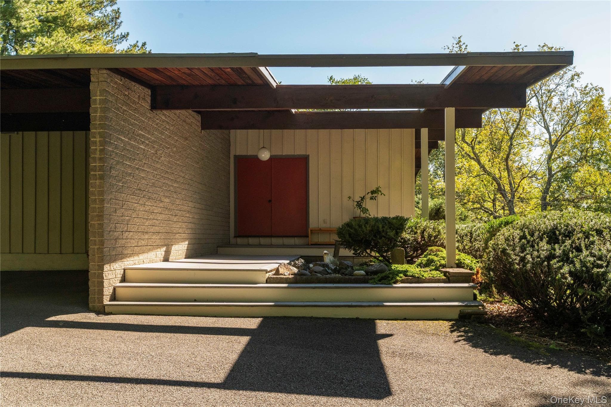 1156 Ulster Landing Road thumbnail 5