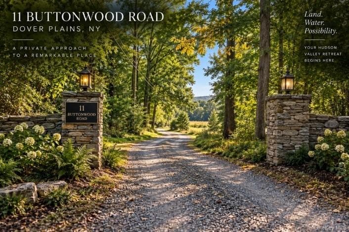 11 Buttonwood Road, Dover Plains