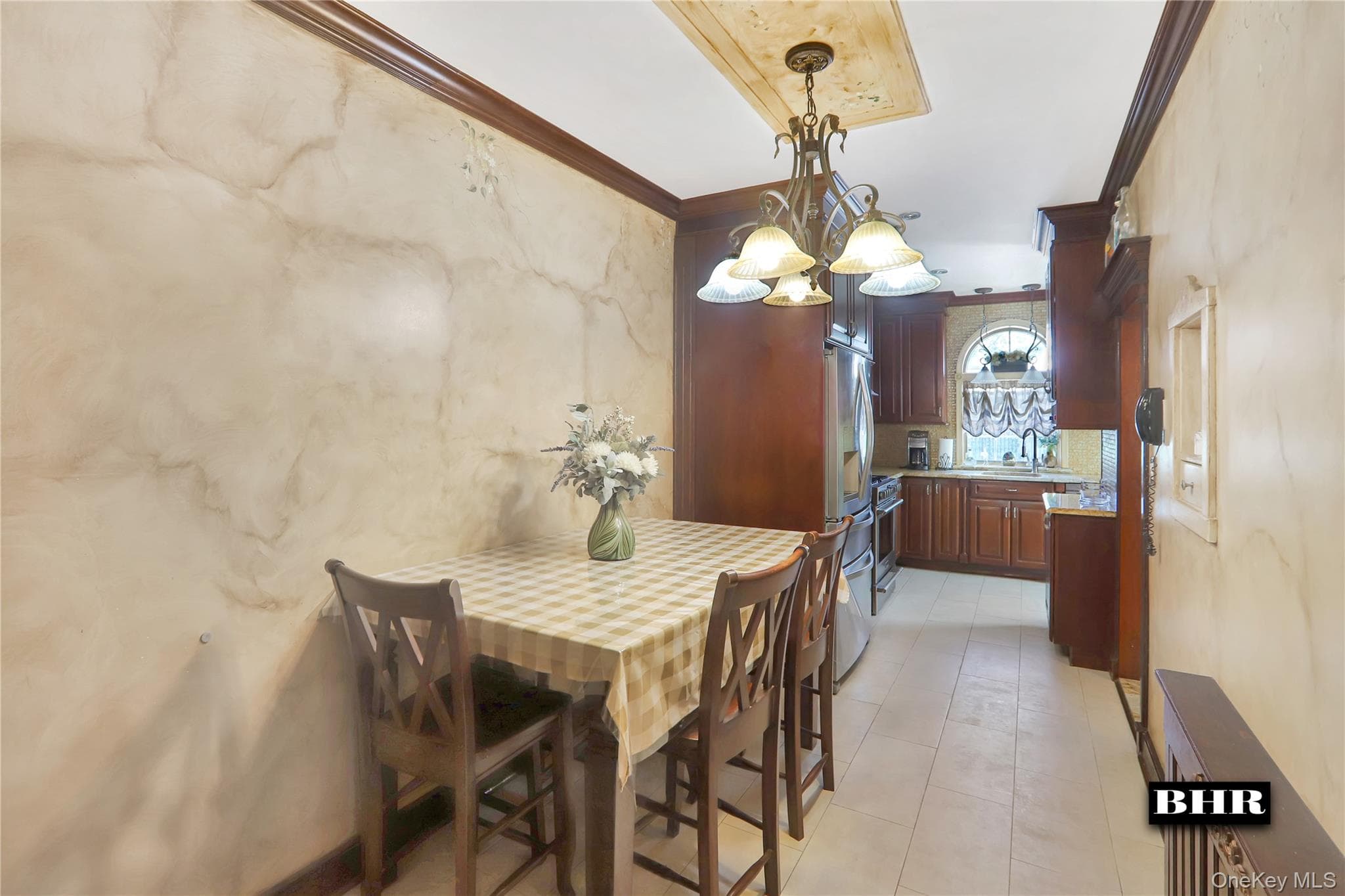 4511 Bedford Avenue thumbnail 3