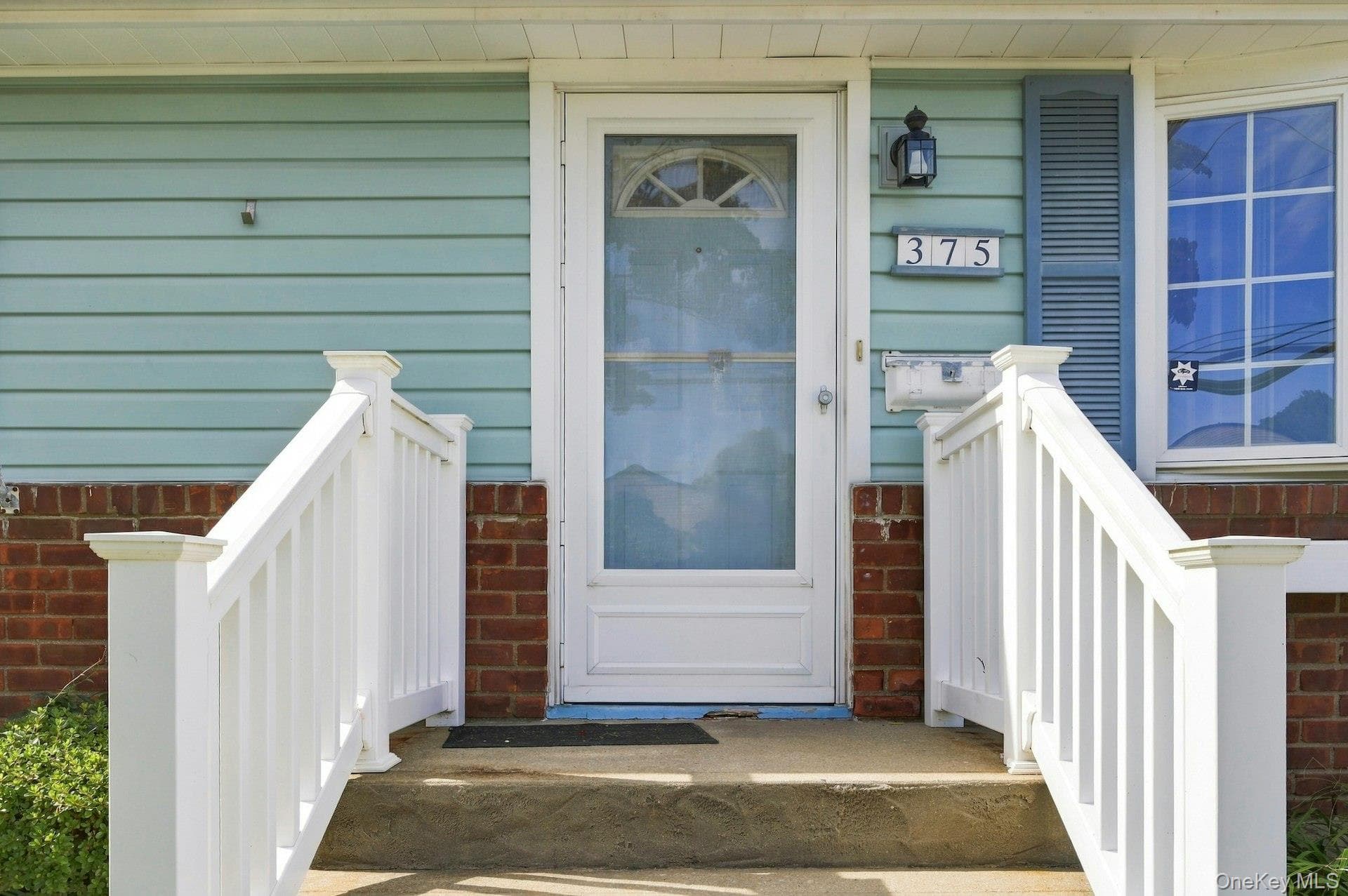 375 Catskill Avenue thumbnail 13