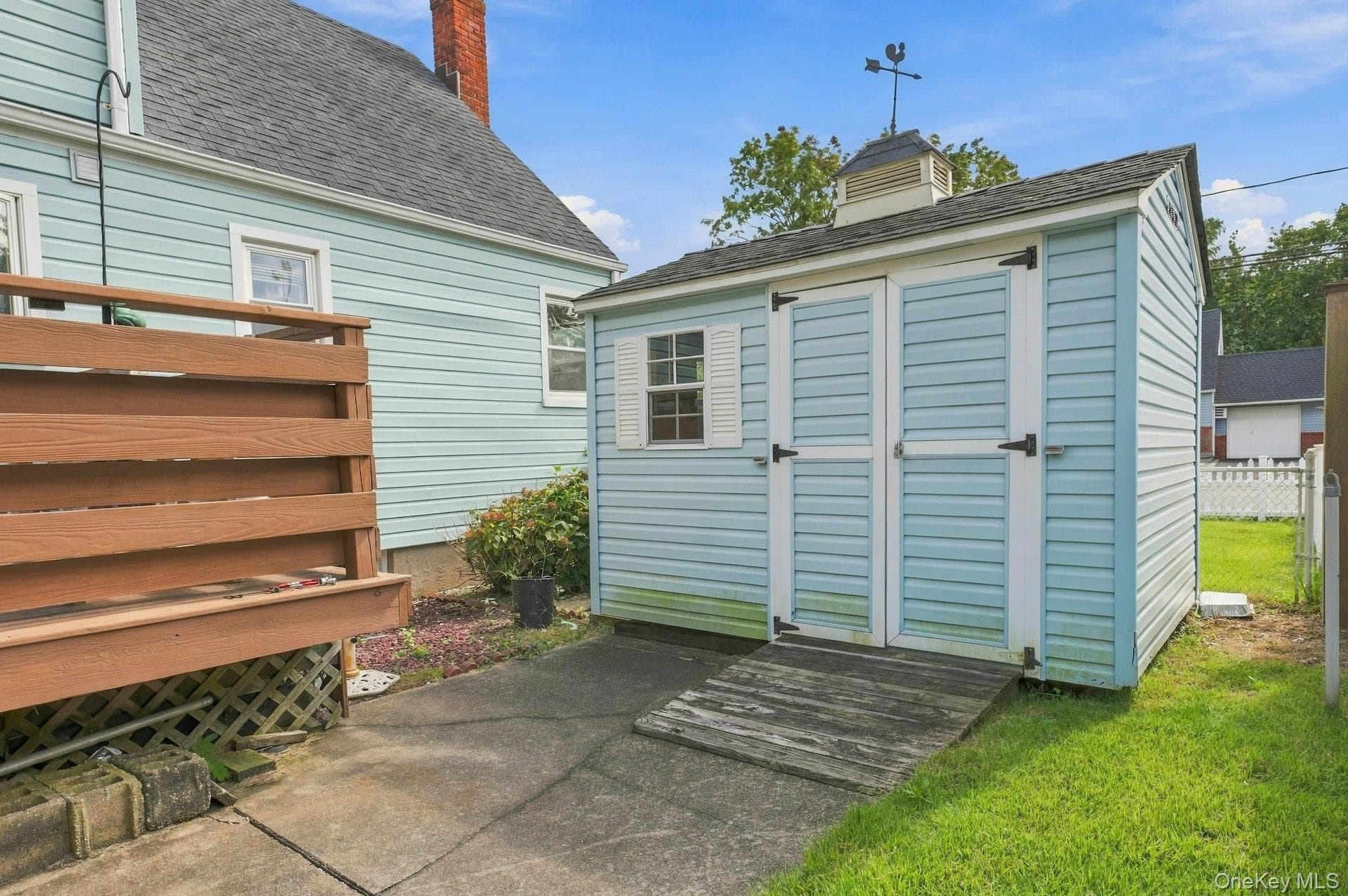375 Catskill Avenue thumbnail 11